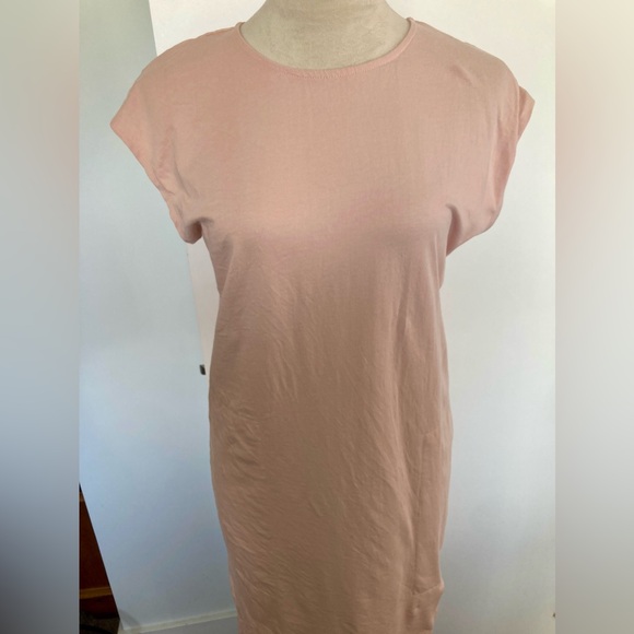 WVN organic cotton minimalist tee shirt dress - Picture 3 of 8